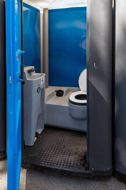 Best Luxury portable toilet rental  in Salineville, OH